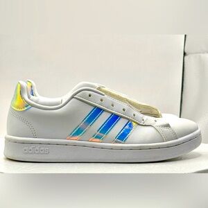 Adidas‎ White Iridescent Sneakers Men’s size 6.5 Women’s size 8